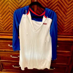 Vineyard vine hoodie beach cover no no tag